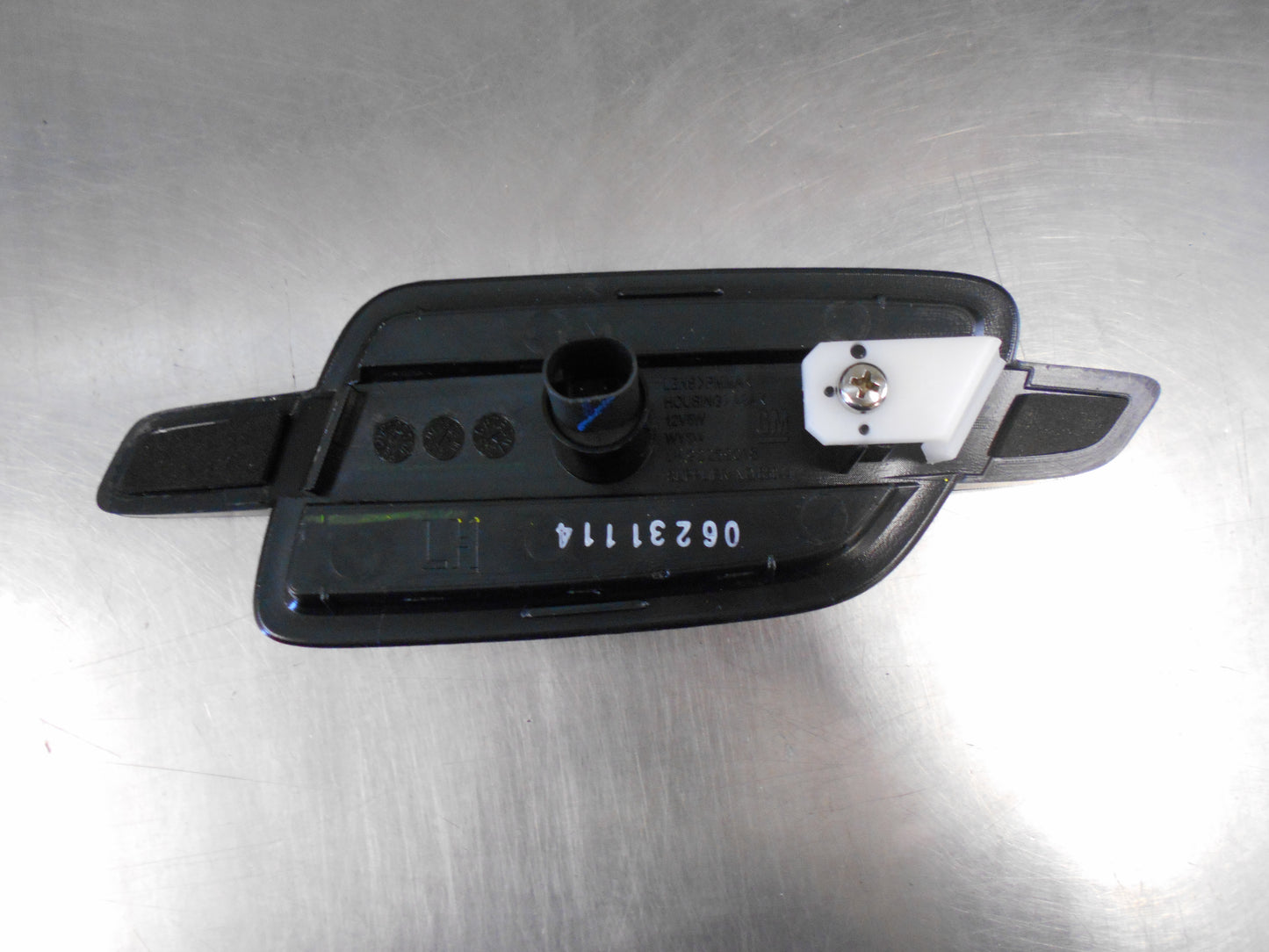 Holden VE Commodore Genuine Left Hand Indicator Assy New Part