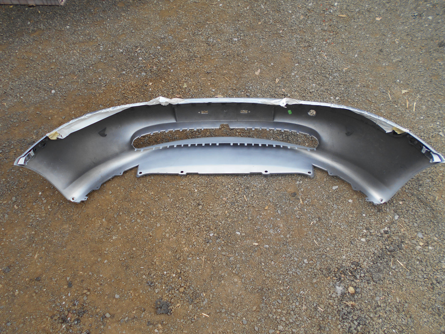 Holden JR/JS Vectra Genuine Front Bar Cover New Part