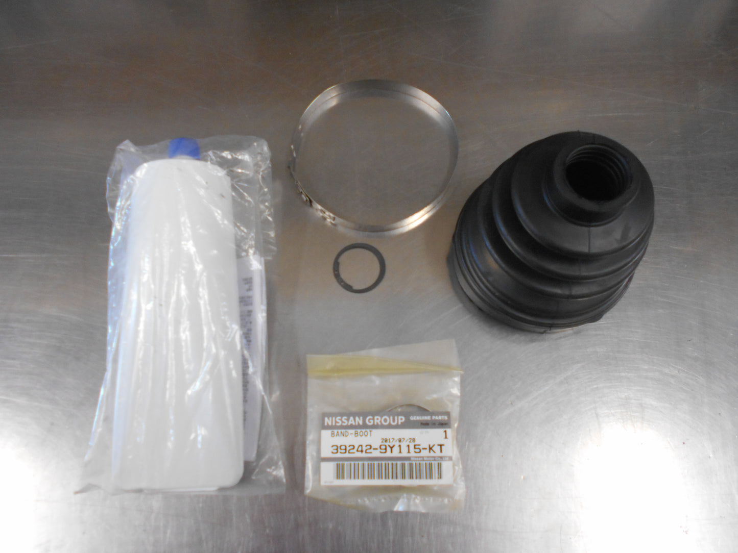 Nissan Maxima Genuine Inner Dust Boot Repair Kit New Part