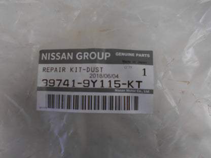 Nissan Maxima Genuine Inner Dust Boot Repair Kit New Part