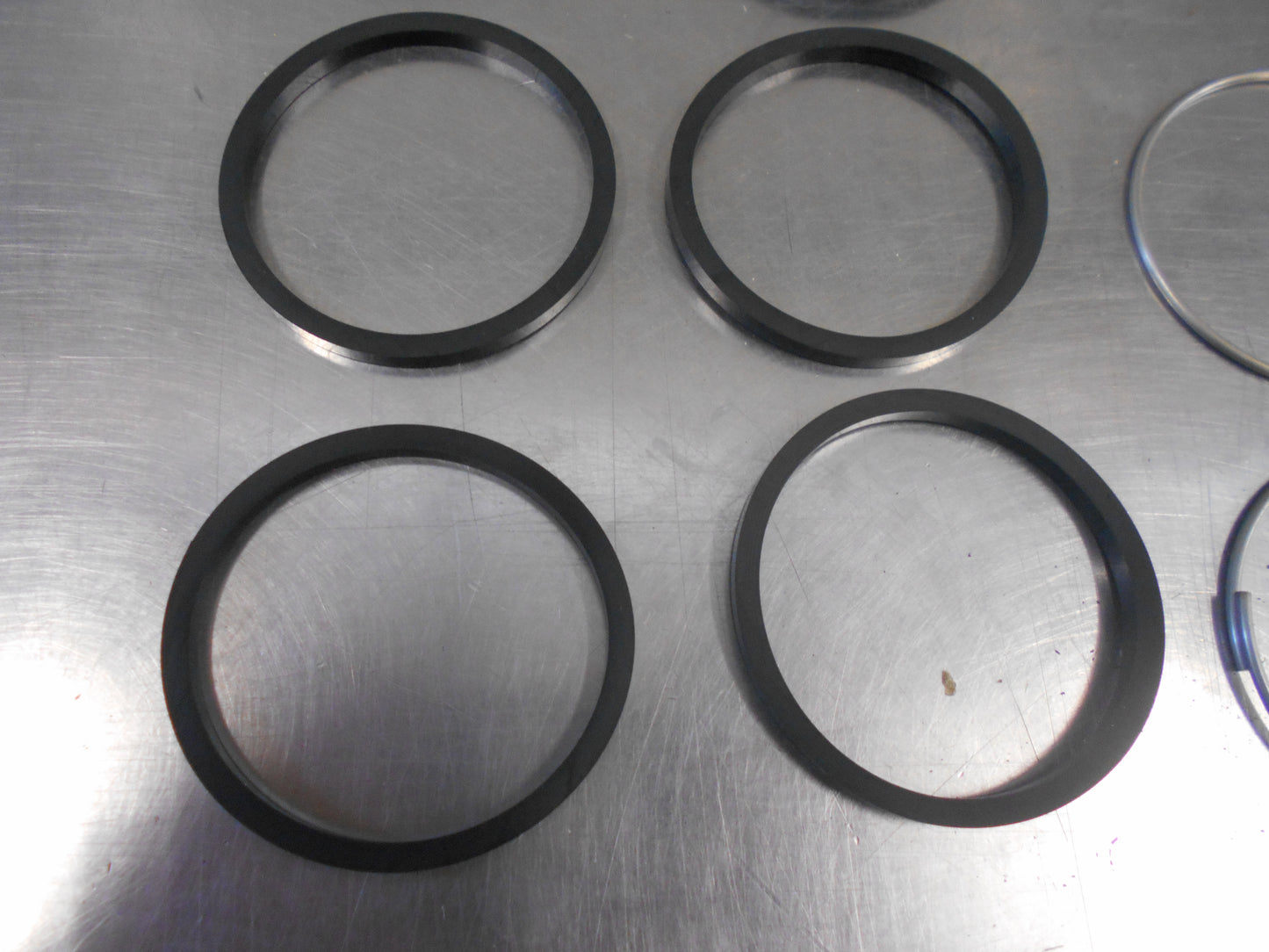 MCX Front Brake Caliper Repair Kit Suits Toyota Landcruiser New Part