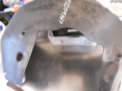 Holden VY/VZ Adventra Genuine Front Right Inner Guard Liner New Part