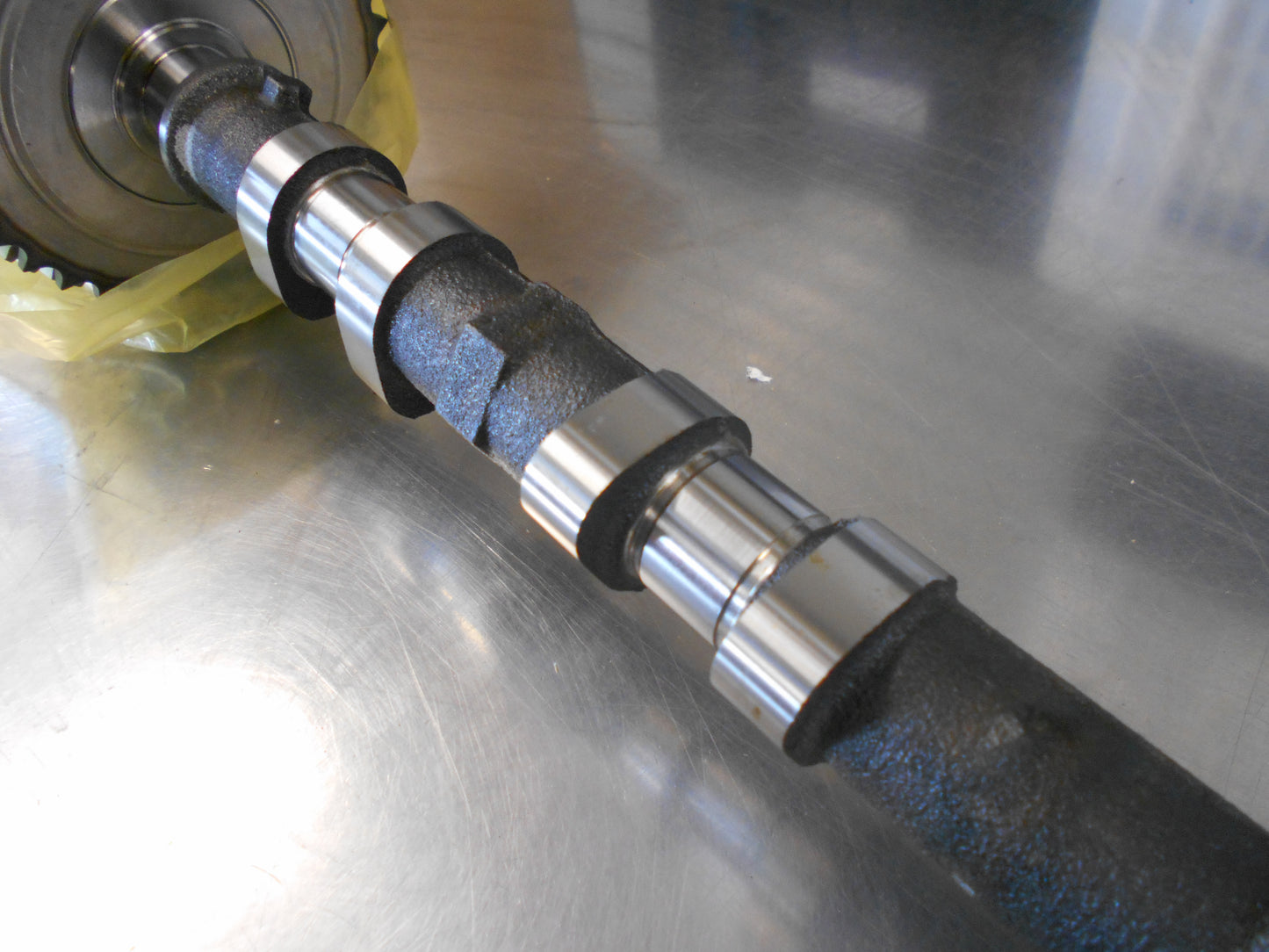 Mitsubishi Triton / Pajero Genuine Exhaust Camshaft New Part