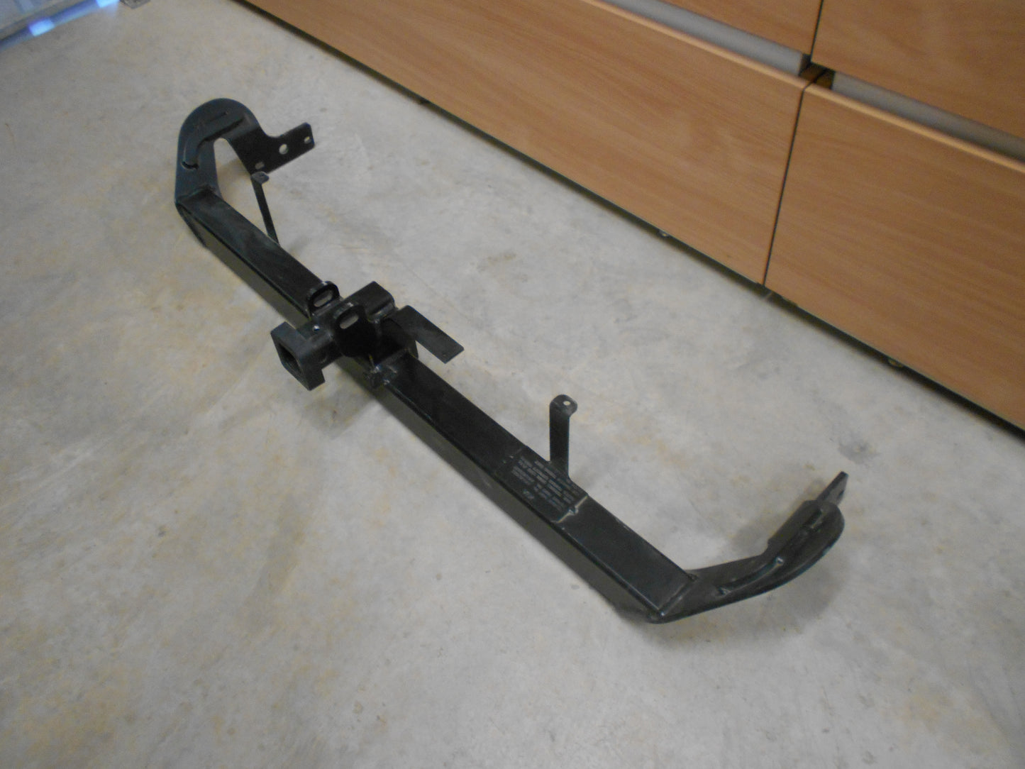 Kia Cerato Sedan Genuine Tow Bar With Fitting Kit New Part