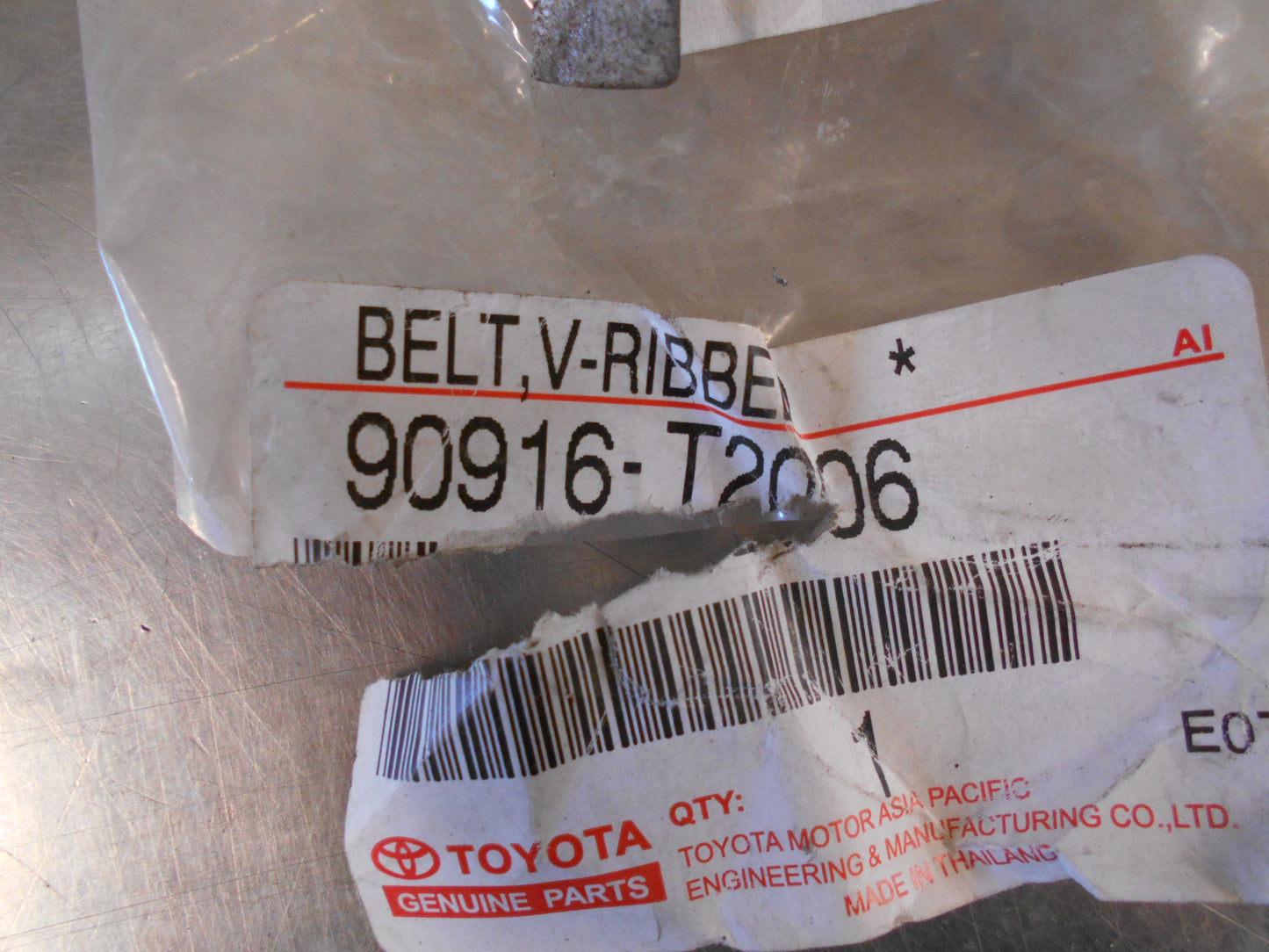 Toyota Hilux Genuine Alternator Serpentine Belt New Part