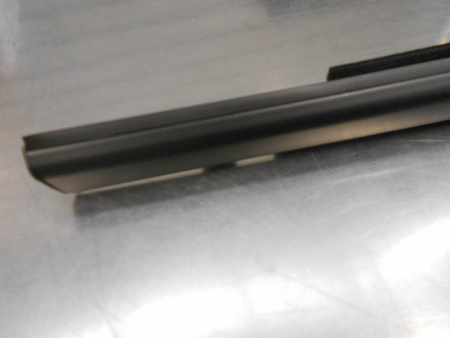 Honda Civic Genuine Front Right Hand Door Window Moulding New Part