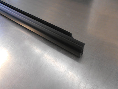 Honda Civic Genuine Front Right Hand Door Window Moulding New Part