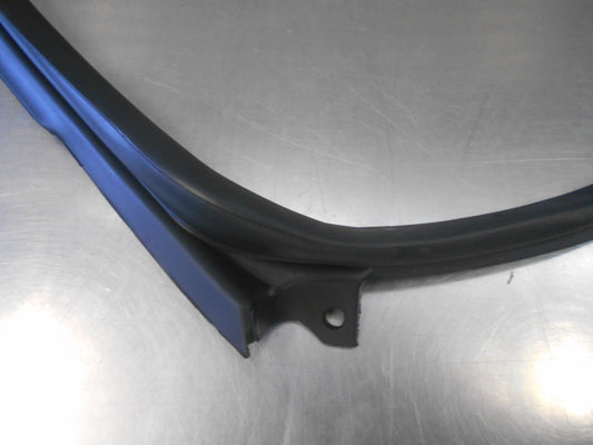 Honda Civic Genuine Front Right Hand Door Weatherstrip New Part
