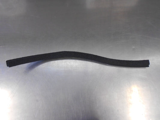Nissan D40 Navara Genuine Intercooler Foam Seal New Part