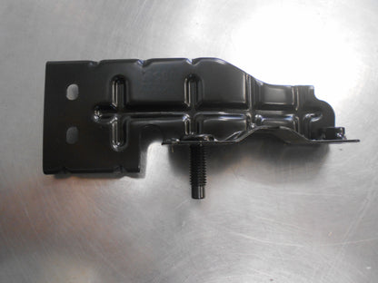 Nissan Teana Genuine Front Bumper Upper Right Hand Retainer New Part