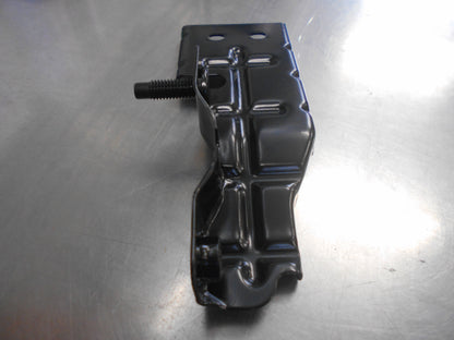 Nissan Teana Genuine Front Bumper Upper Right Hand Retainer New Part