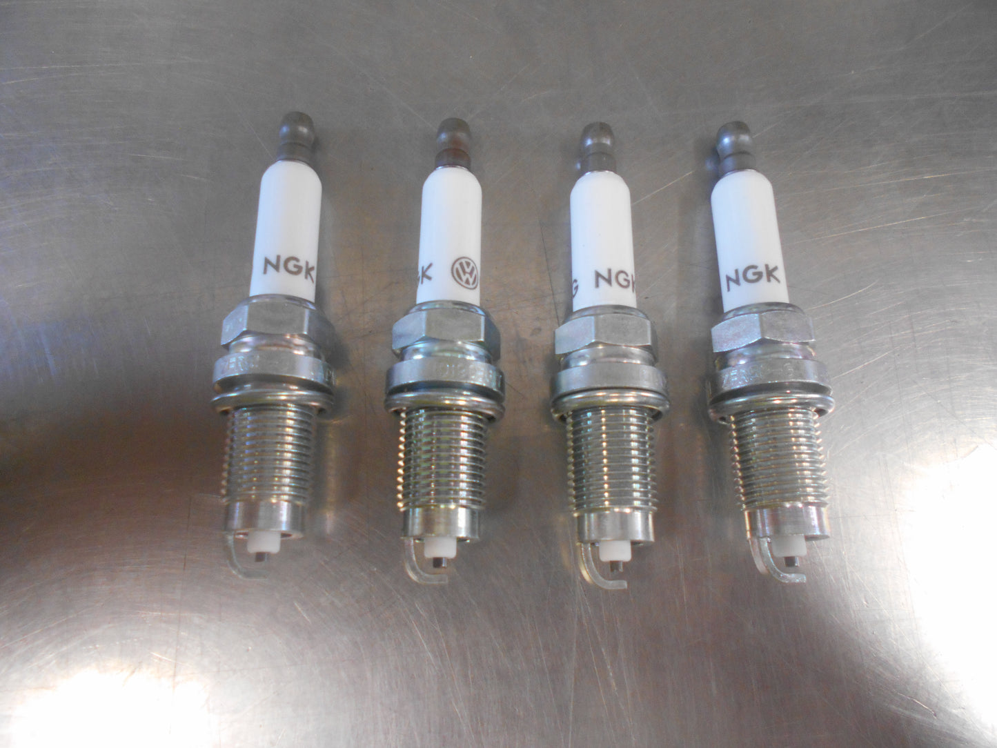 Volkswagen Various Models Genuine Spark Plug Set New Part