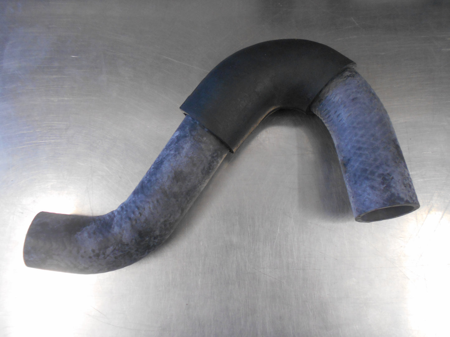 Nissan GQ Patrol Genuine RD28T Lower Radiator Hose New Part