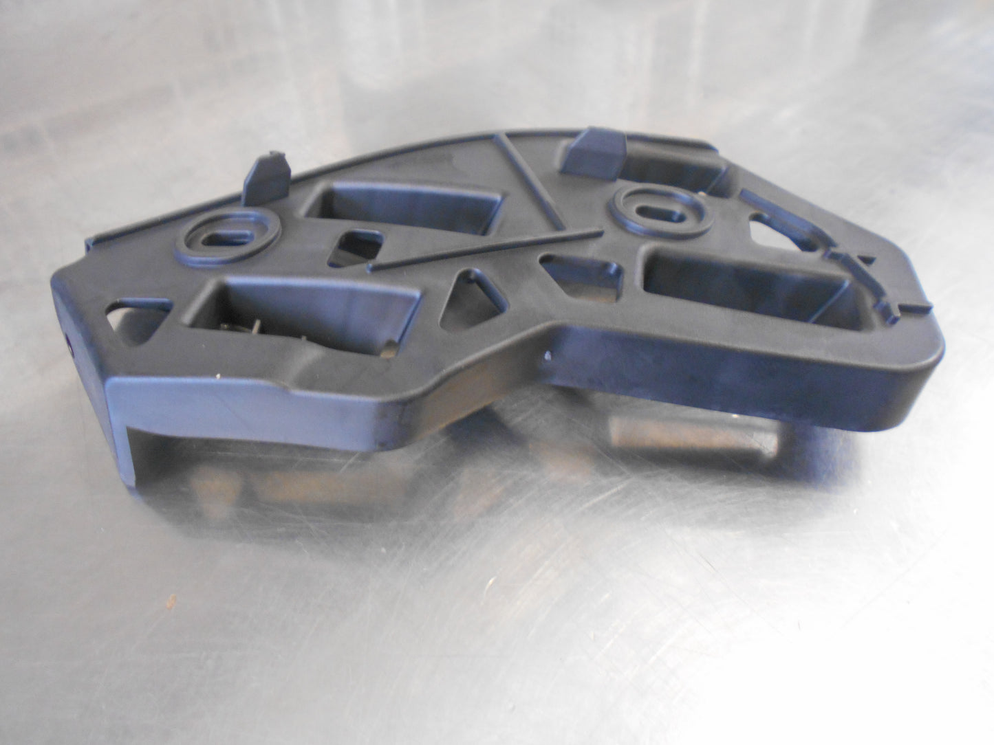 Volkswagen Polo Genuine Front Bumper Left Hand Support Bracket New Part