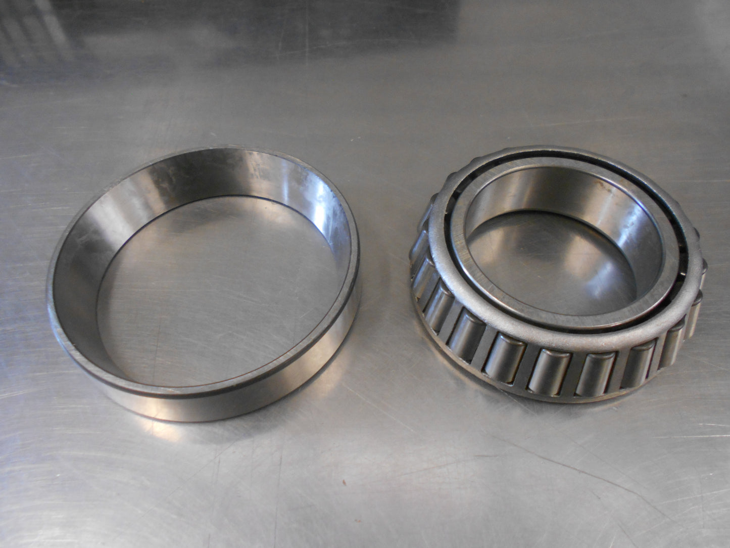 Nissan Various Models Genuine Front Wheel Bearing New Part