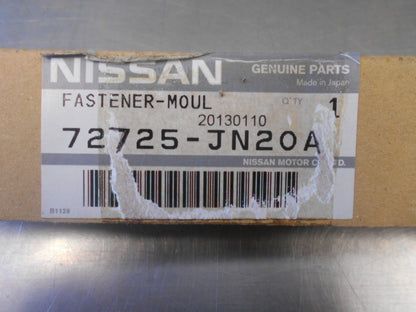 Nissan / Infiniti Various Models Genuine Windshield Fastener Mould New Part