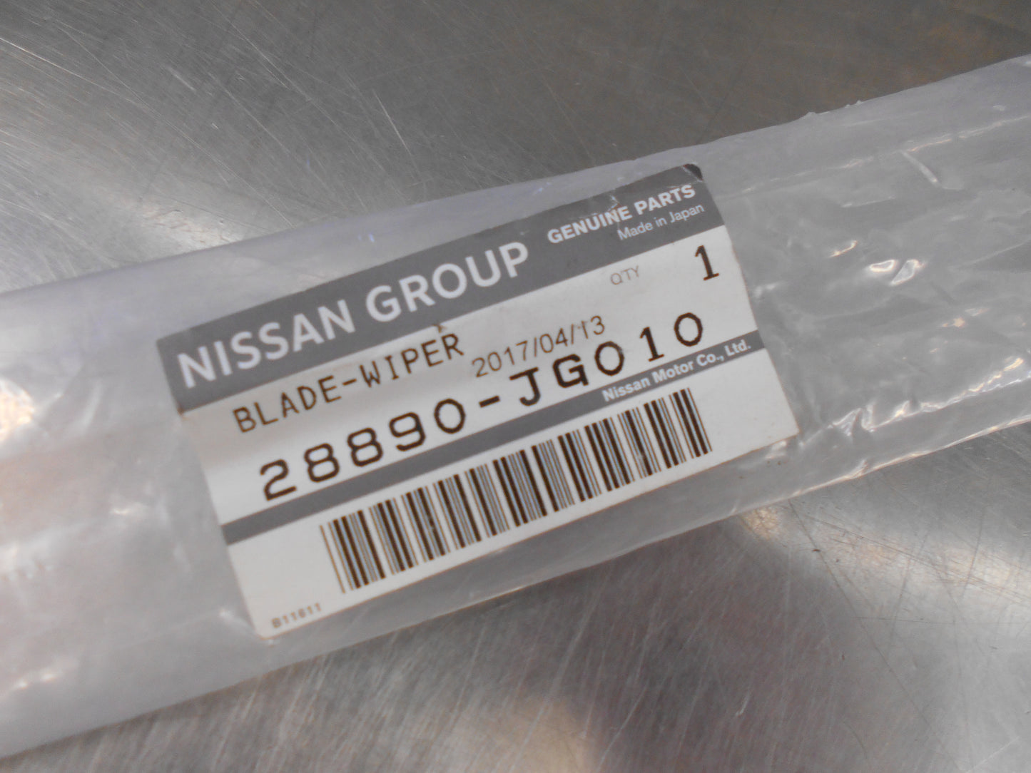 Nissan X-Trail T31 Genuine Front Passengers Windscreen Wiper Blade New Part