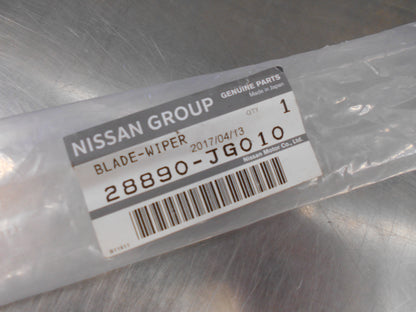 Nissan X-Trail T31 Genuine Front Passengers Windscreen Wiper Blade New Part