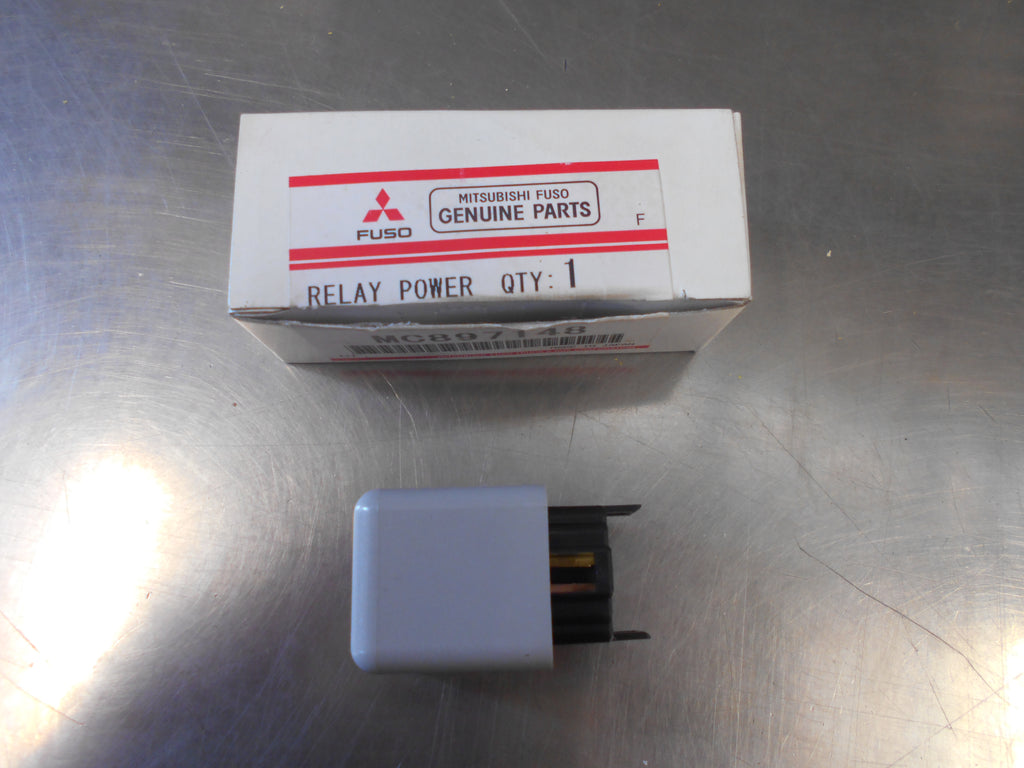 Mitsubishi Fuso/Canter Genuine Headlight Relay Module New Part Half