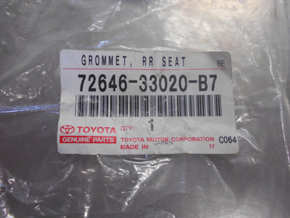 Toyota Prius / Landcruiser Genuine Rear Seat Button Grommet New Part