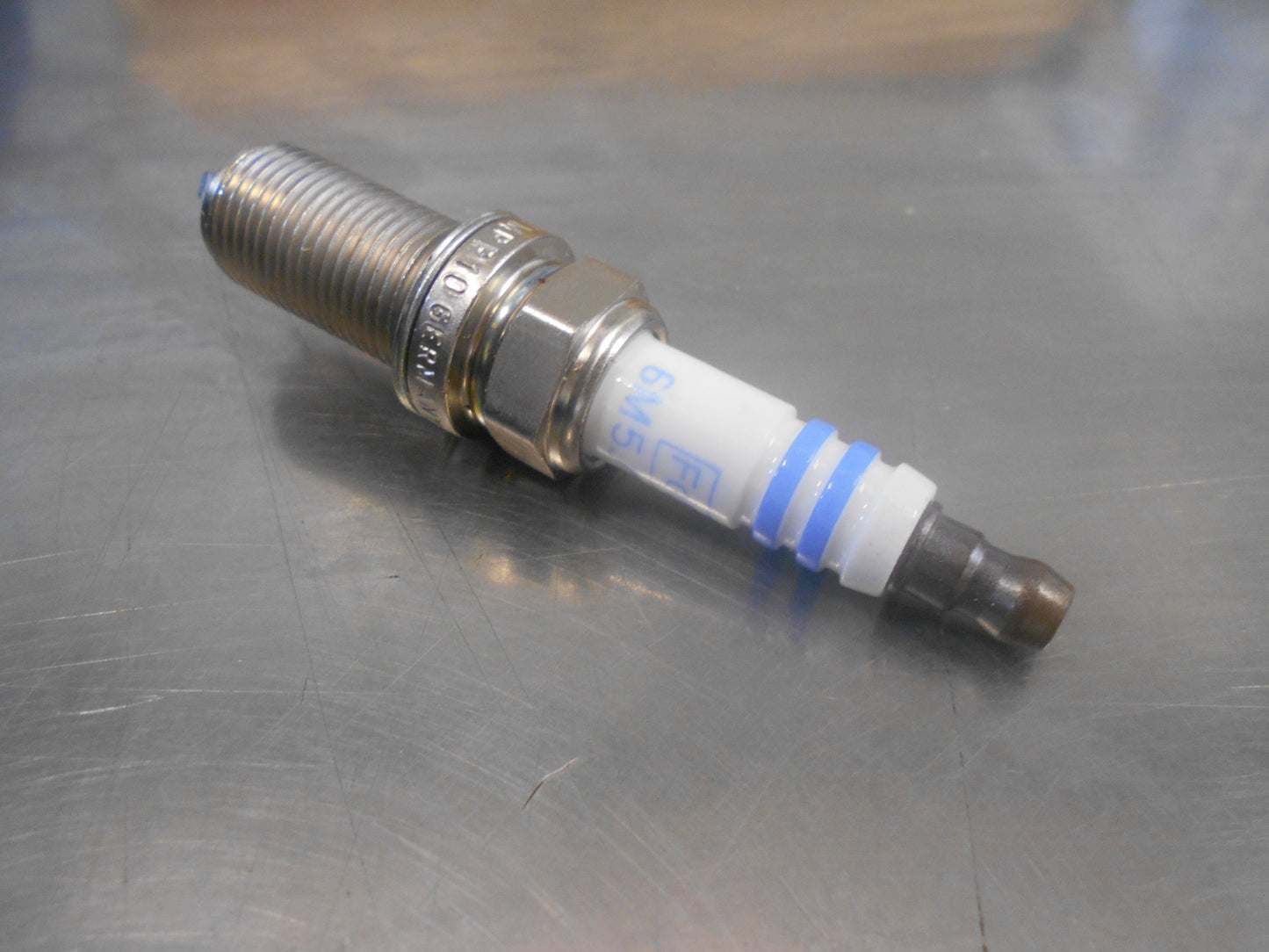 Ford Focus / Mondeo Genuine Spark Plug New Part