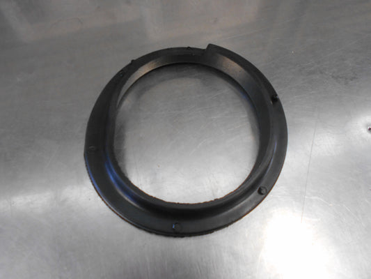 Holden VT VU VX VY VZ WH WK Commodore Genuine Front Upper Spring Insulator New Part