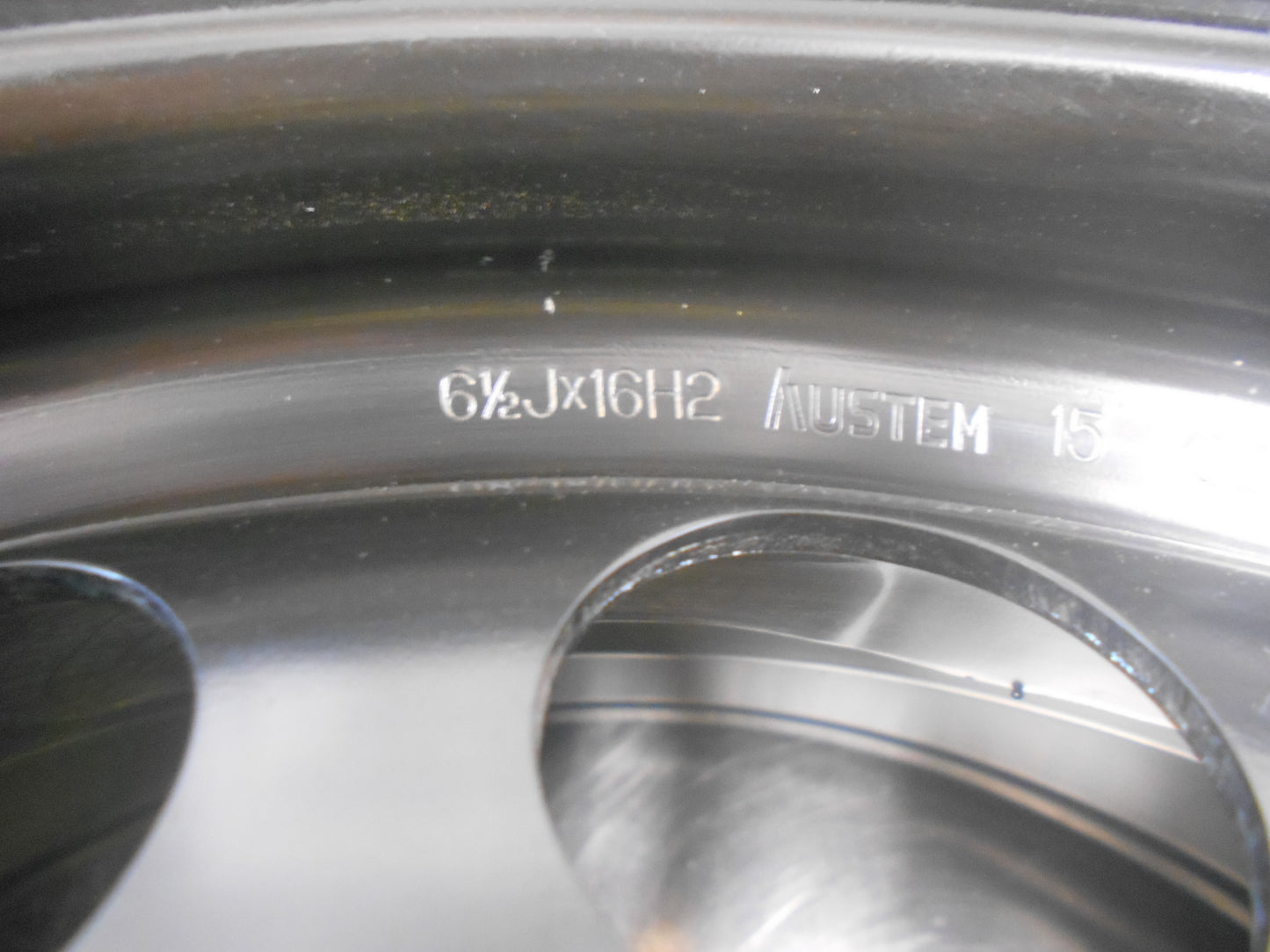 Holden Unknown Models Genuine 16x6.5 Steel Rim New Part