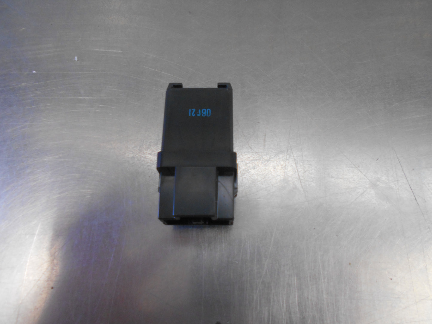 Toyota Hilux/Corolla/Supra/Landcruiser/Coaster Genuine Indicator Relay New Part