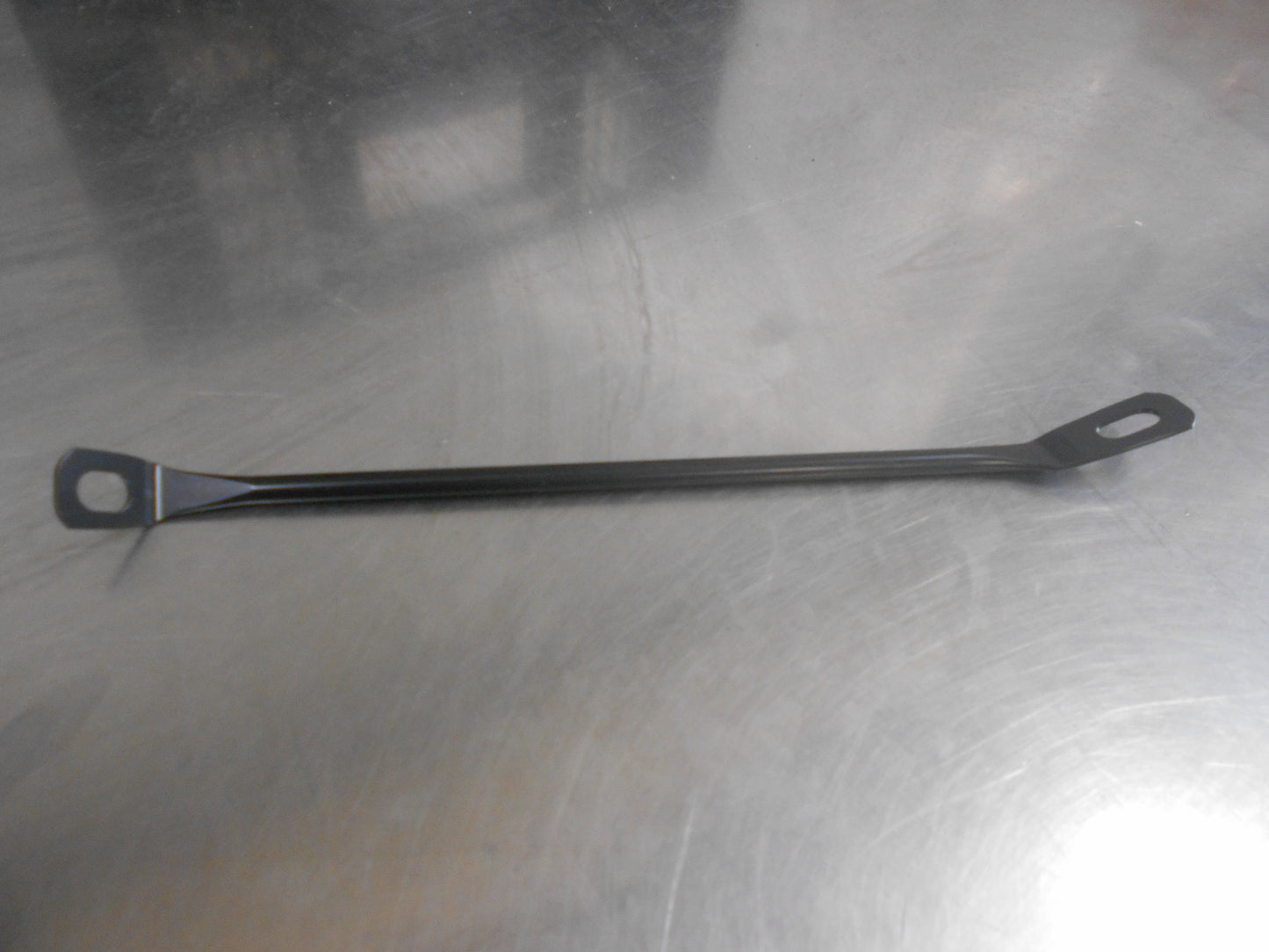 Nissan D22 Navara Genuine Front Right Hand Guard Stay Bracket New Part