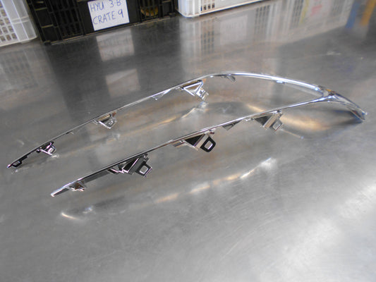 Toyota Corolla Genuine Left Hand Fog Light Mounting Bracket New Part