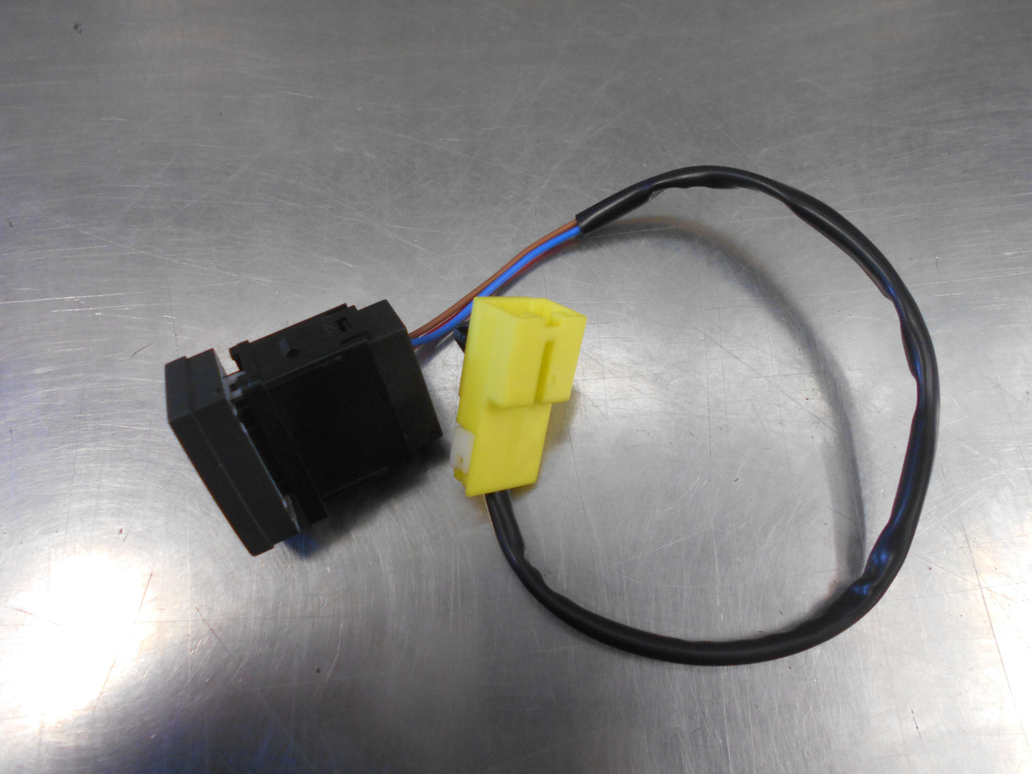 Holden Captiva Genuine Automatic Winter Mode Switch New Part