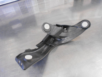 Holden Astra Genuine Rear Right Bumper Bracket New Part