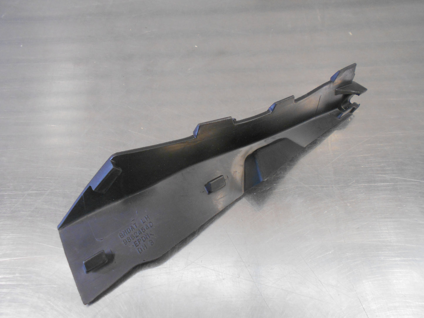 Holden Captiva Genuine Left Hand Front Cowl Grille Side Seal New Part