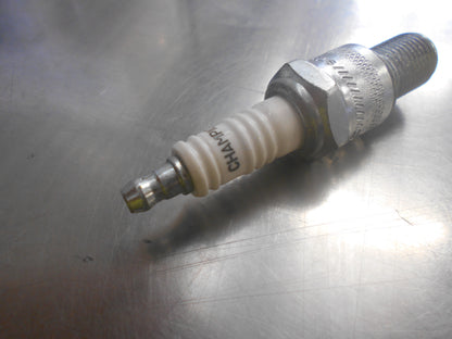Holden Rodeo / Astra Genuine Spark Plug New Part