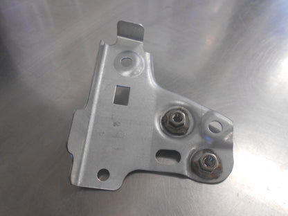 Holden TM Barina Genuine Right Hand Guard Upper Rail Bracket New Part