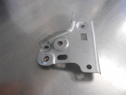 Holden TM Barina Genuine Right Hand Guard Upper Rail Bracket New Part