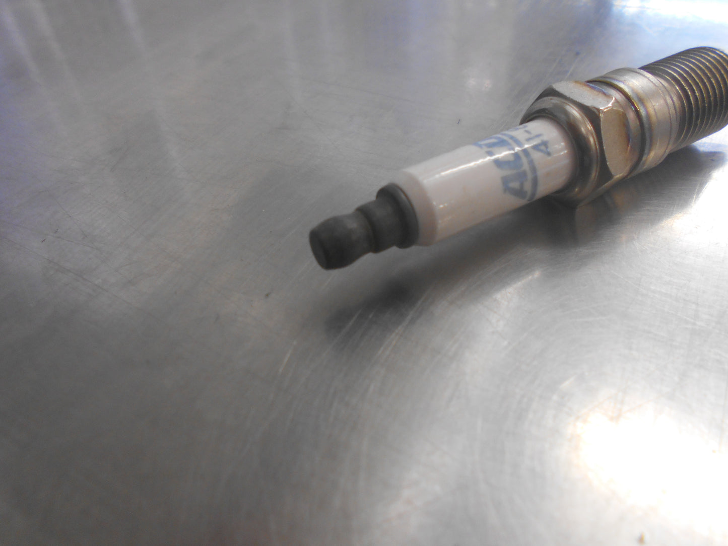 Holden Commodore Genuine Spark Plug For 5.7L LS1 New Part
