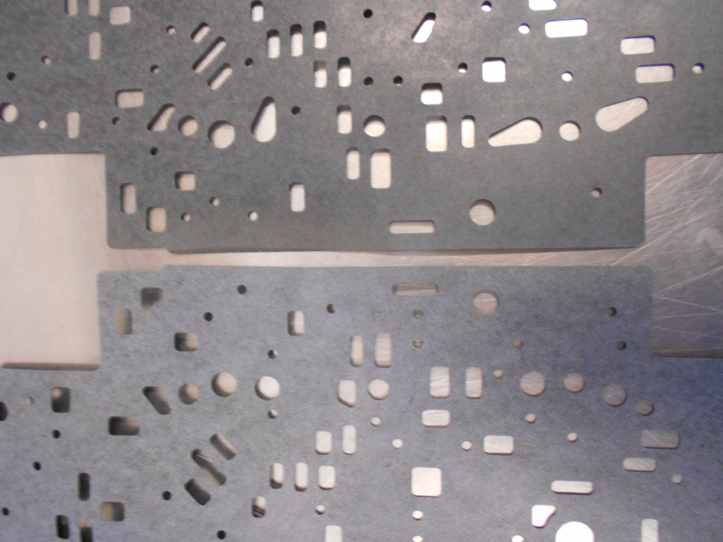 Holden Commodore Genuine 4L60E Incomplete Valve Body Gasket New Part