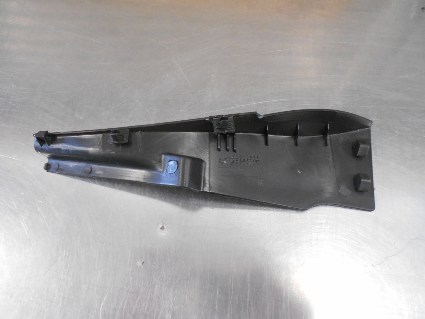 Holden Captiva Genuine Air Inlet Grille Panel Extension New Part