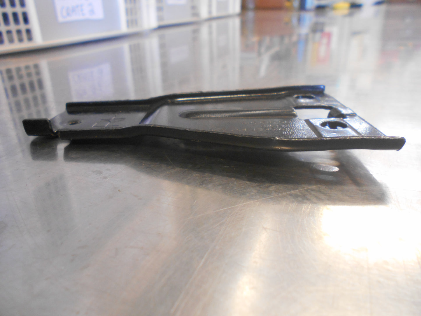 Holden Barina Genuine Front Bumper Lower Right Hand Bracket New Part