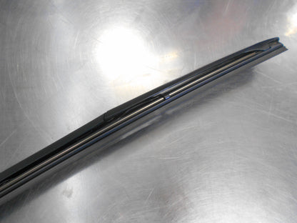 Suzuki Kizashi Genuine Front Wiper Blade New Part