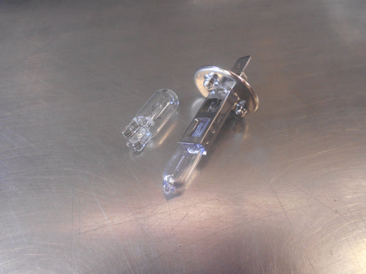 Nissan Various Models Genuine H1 12V 55W Headlight Bulb New Part