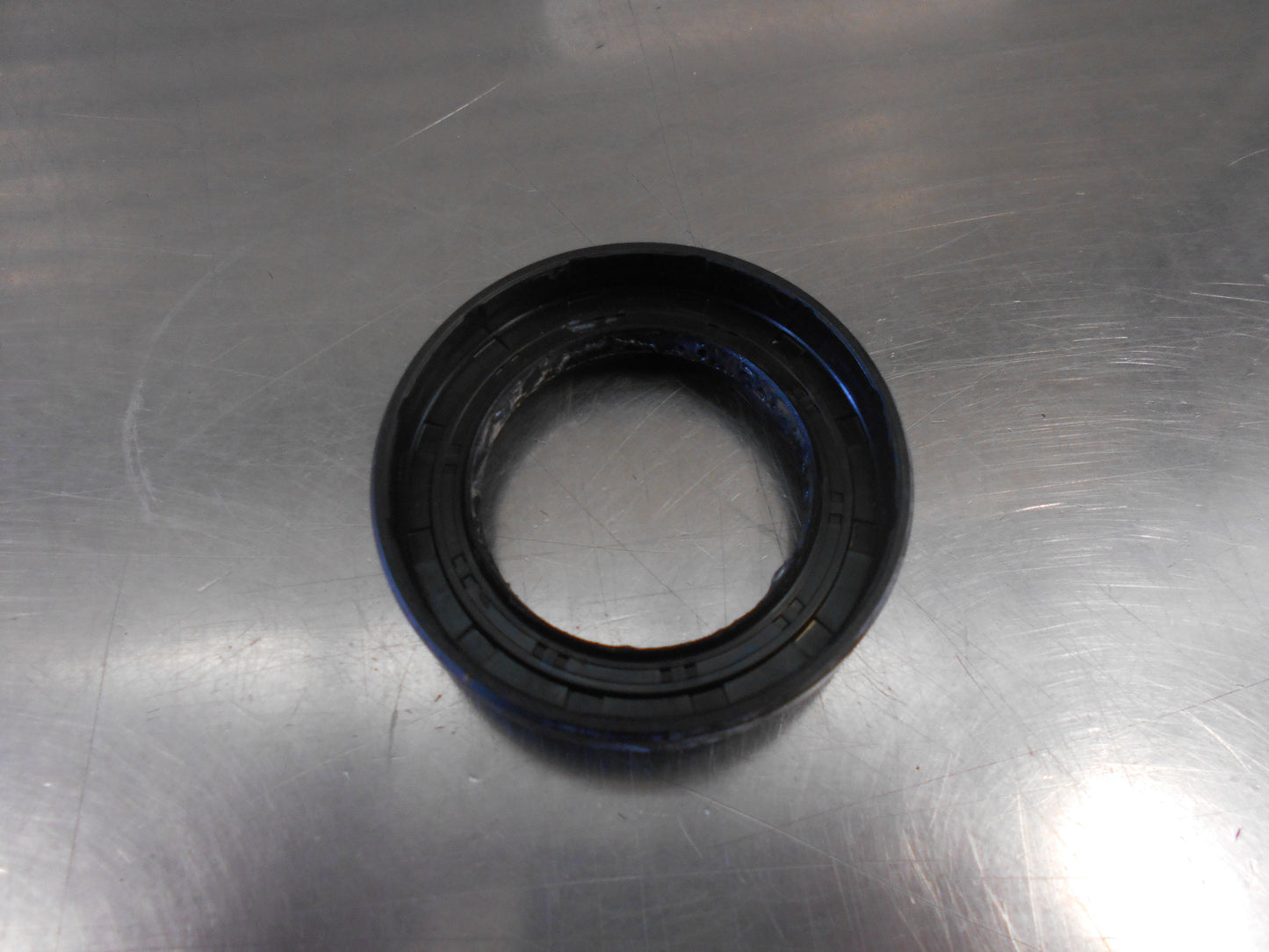 Suzuki Swift Genuine Right Hand Drive Intermediate Seal New Part
