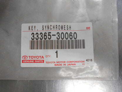 Toyota Various Models Genuine Synchromesh Key New Part