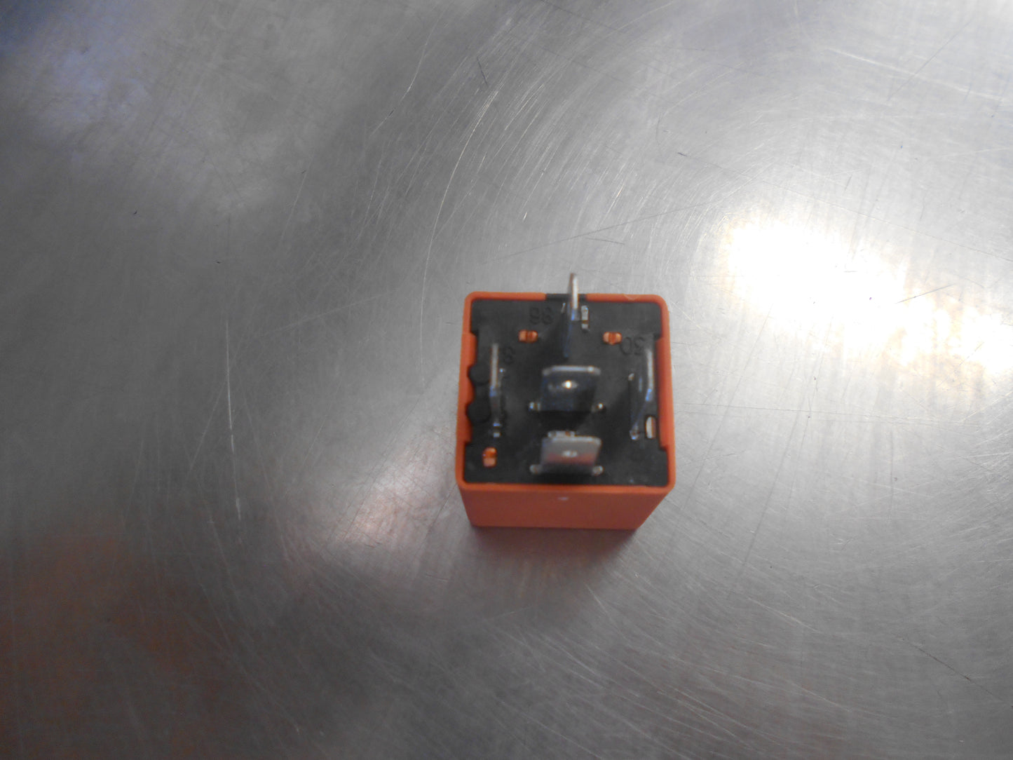 Holden VR/VS/VT/VX/VY Commodore Genuine Unknown Relay New Part