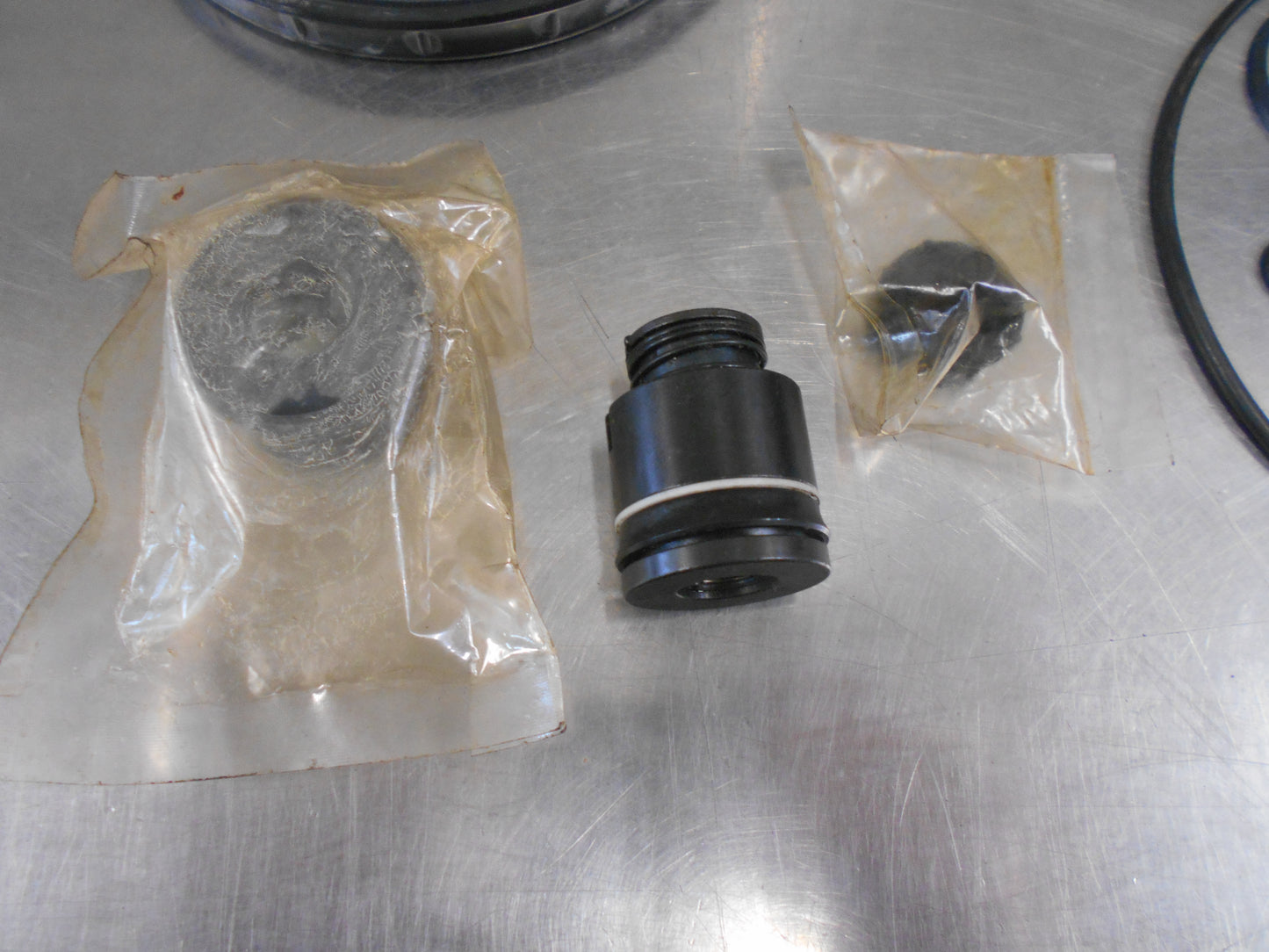 Isuzu Truck Genuine Air Master Repair Kit New Part