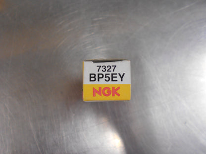 NGK Spark Plug Suits Holden/Honda/Suzuki/Toyota/New Part