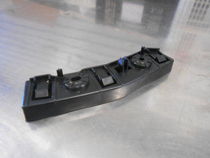 Jeep Cherokee Genuine Right Hand Bumper Mounting Bracket New Part