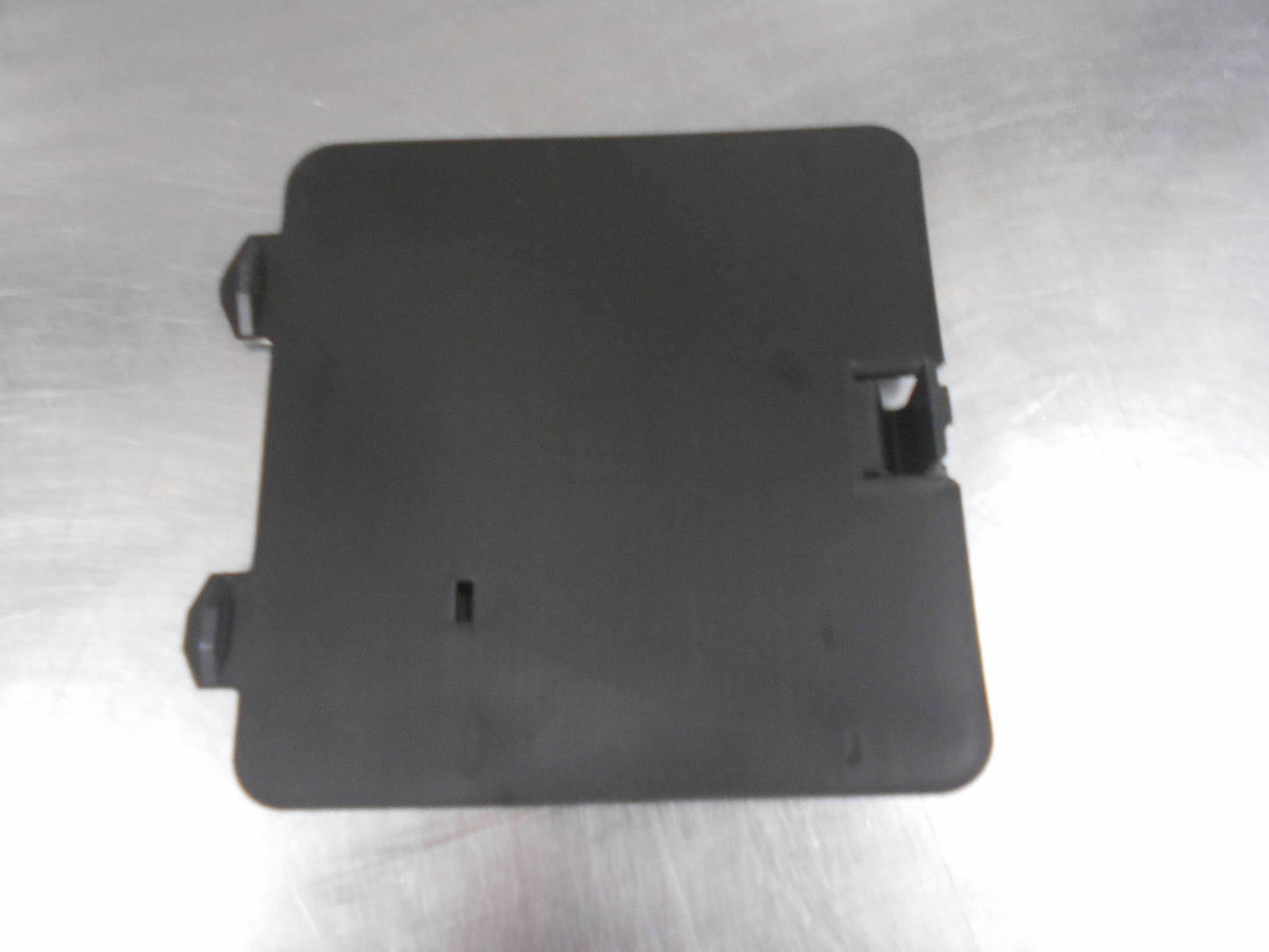 Holden Trailblazer Genuine Front Right Hand Guard Liner Trim Hole New Part