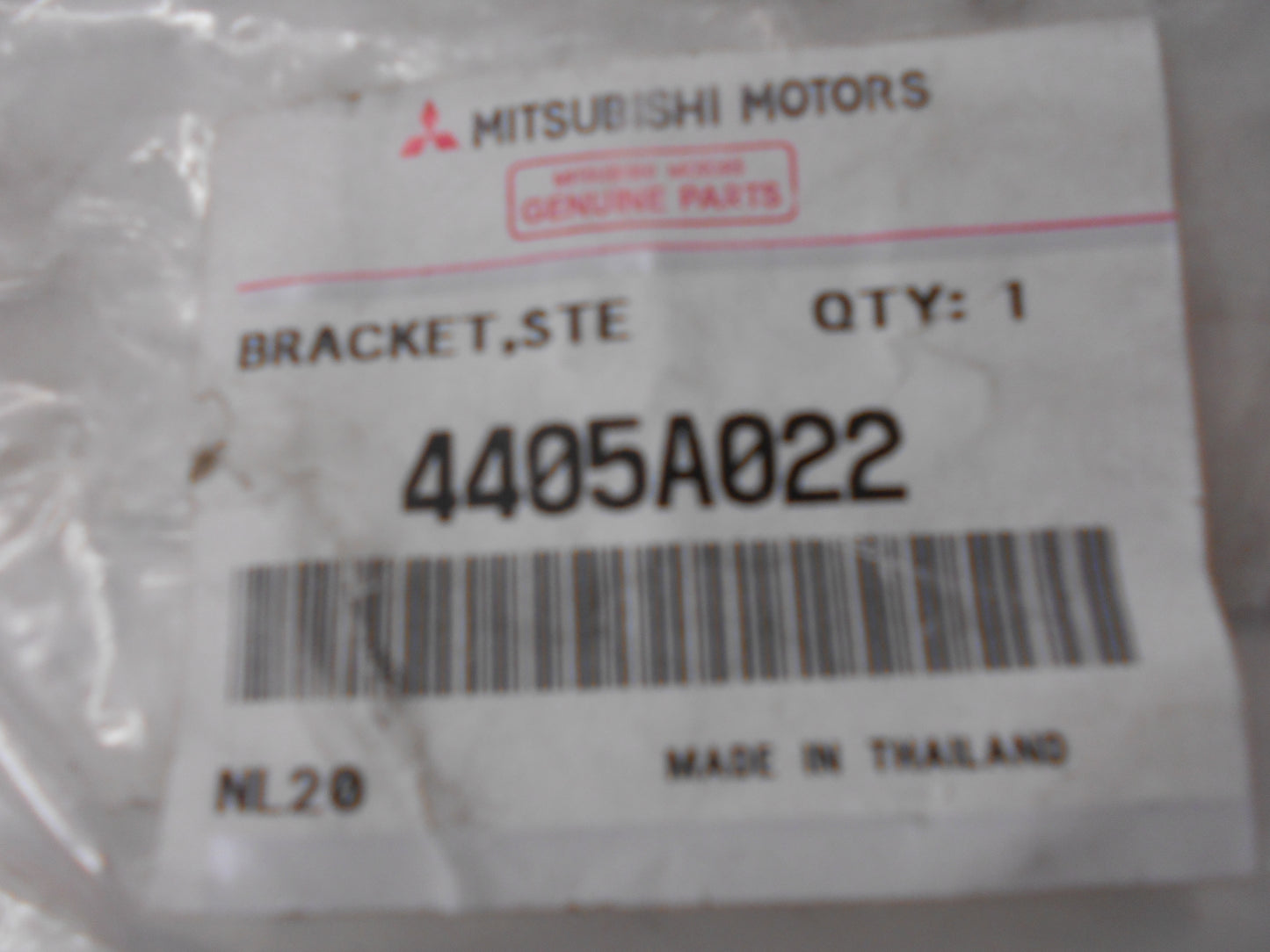 Mitsubishi Triton / Pajero Genuine Steering Column Support Bracket New Part